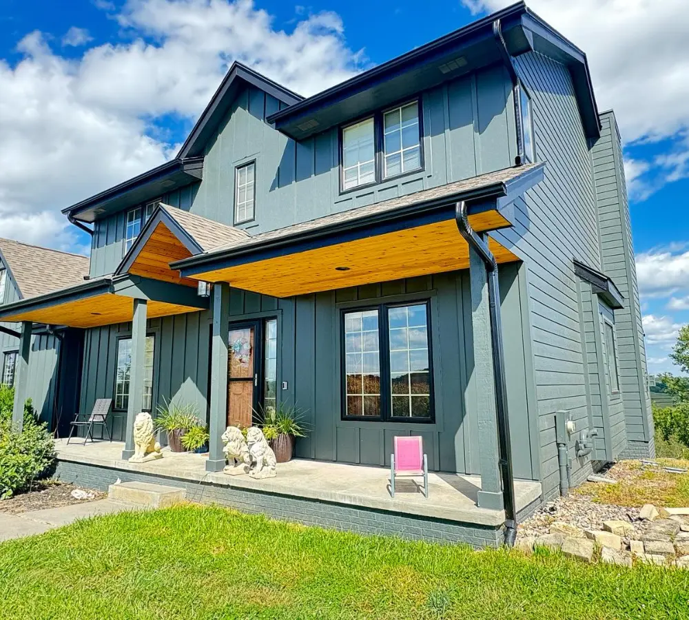 James hardie siding installation Omaha NE - Carp's Complete Exteriors