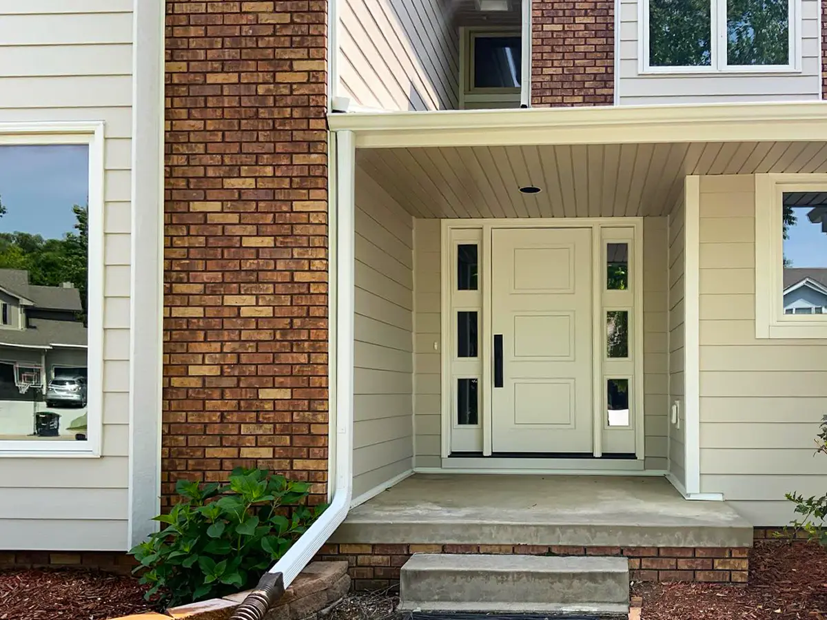 Door replacement in Omaha, NE - Carp's Complete Exterior