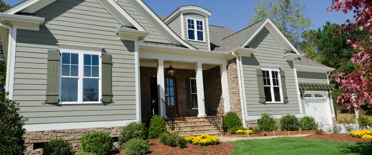 a house with vinyl siding, a popular exterior cladding material for residential buildings